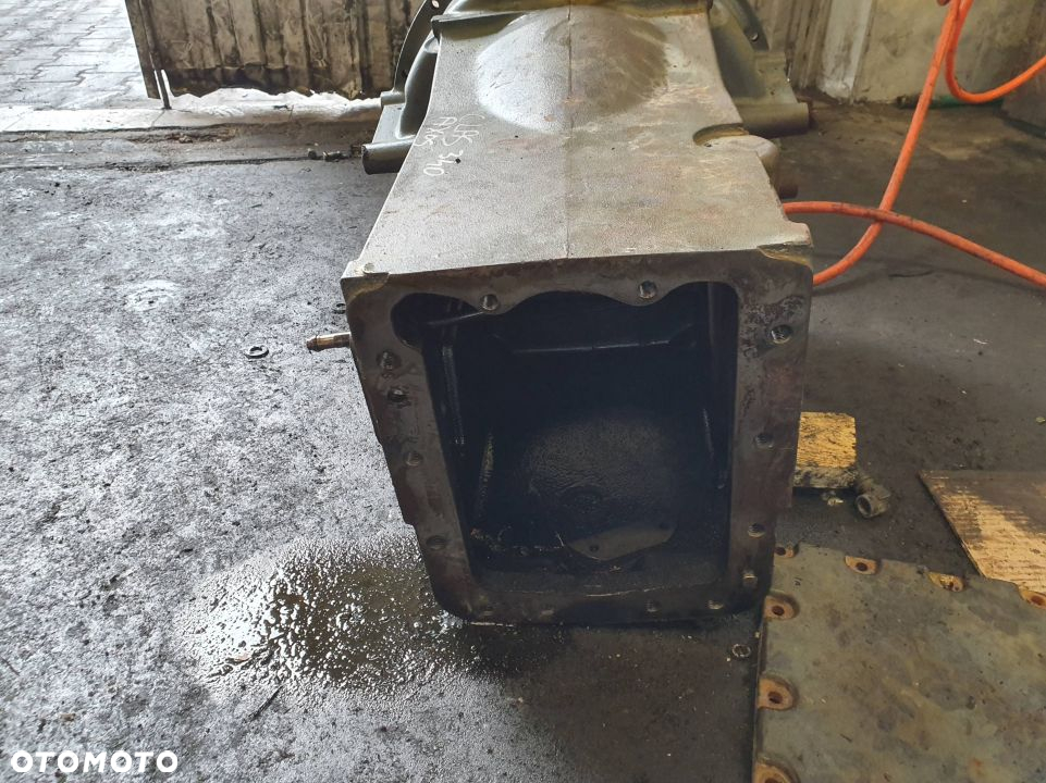 OBUDOWA SKRZYNI CLAAS AXOS 340 7700098624K - 4