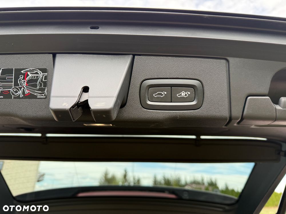 Volvo XC 60 B4 D AWD Geartronic RDesign - 25