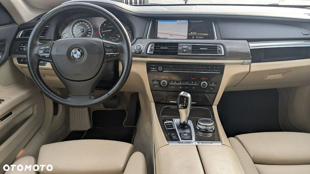 BMW Seria 7 - 23