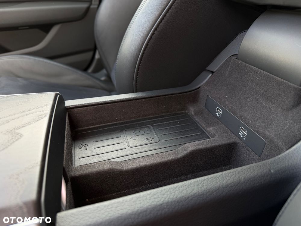 Audi A6 Avant 40 TDI S tronic S line - 37
