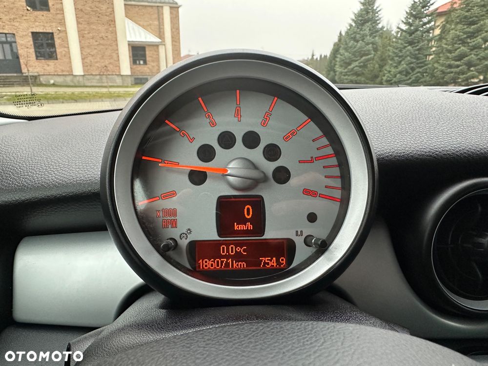 MINI Cooper 50 Camden - 22