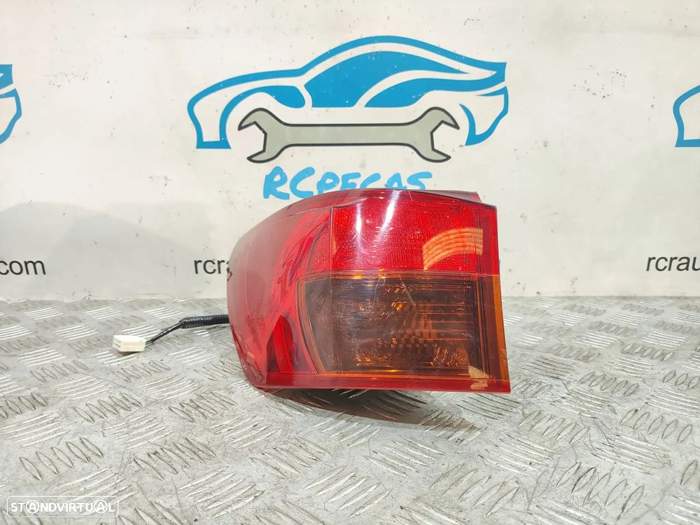 Conjunto Farolins Originais Lexus IS XE20 81551-53240 81551-53241 - 5