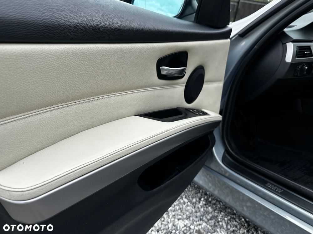 BMW Seria 3 - 15