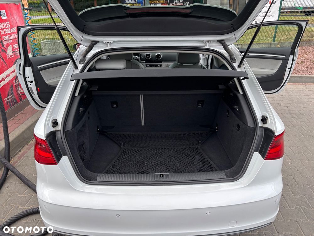 Audi A3 3-drzwiowe 1.4 TFSI S line Sportpaket - 6