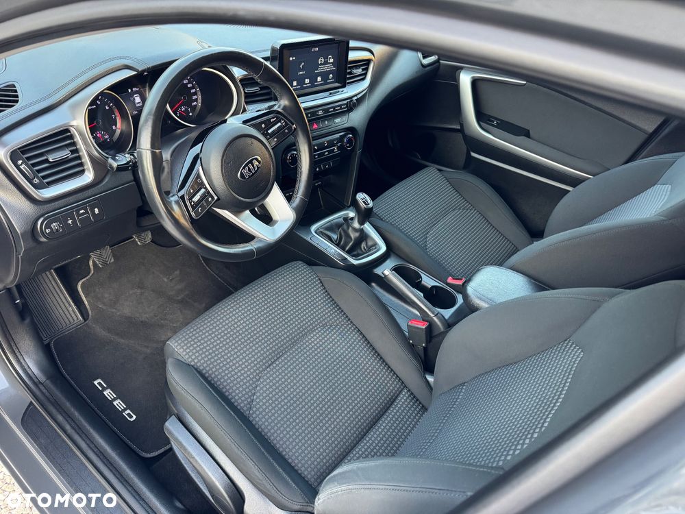 Kia Ceed 1.4 L Business Line Plus - 15