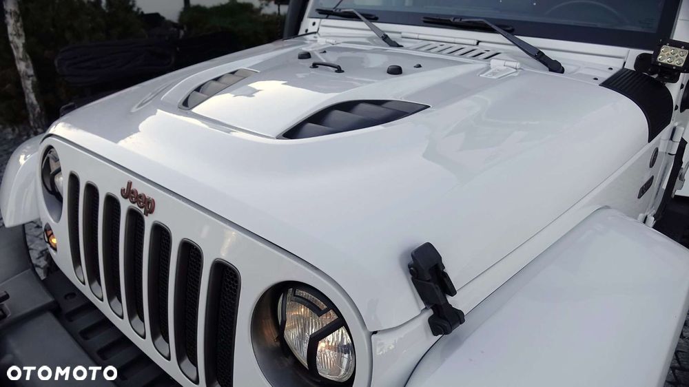 Jeep Wrangler - 22