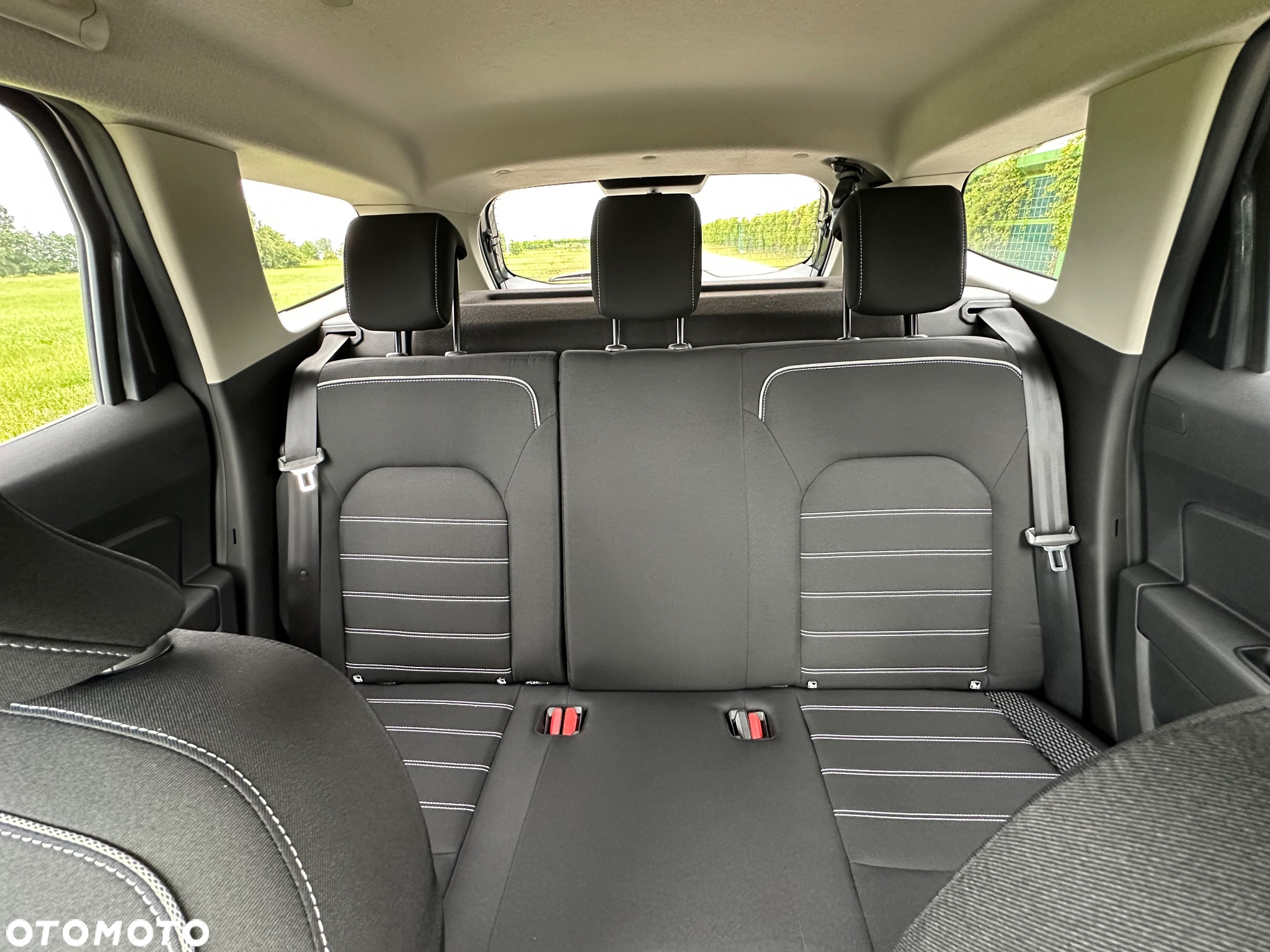 Dacia Duster 1.3 TCe Prestige EDC - 9