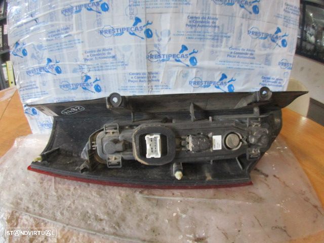 Farol Tras 265506145R RENAULT KANGOO 2 EXPRESS FASE 2 2014 1.5DCI 75CV 4P BRANCA DRT Original - 2