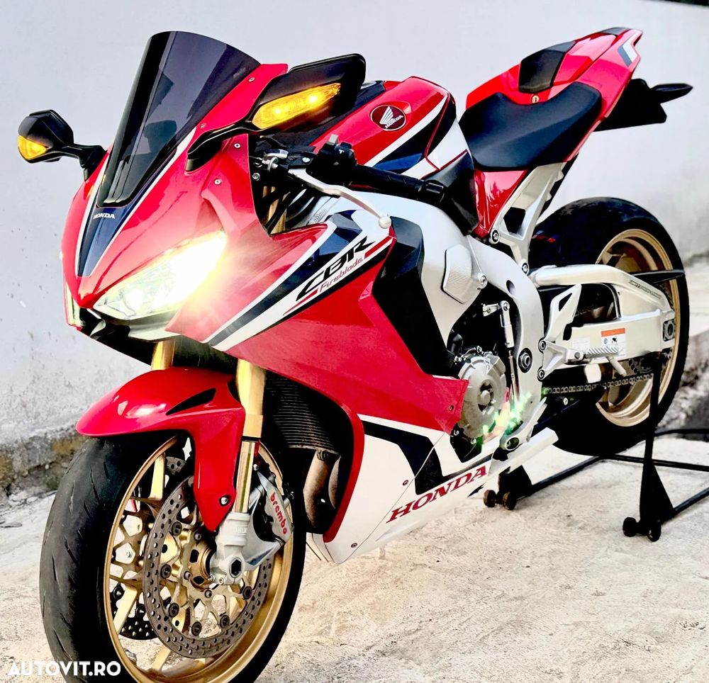 Honda CBR1000RR-R Fireblade SP - 5