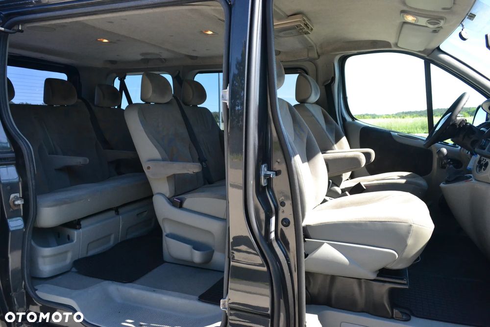 Renault Trafic Passenger Expression - 24