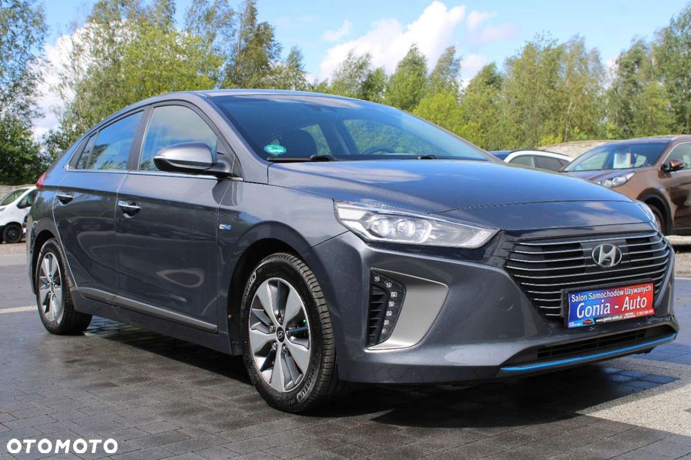 Hyundai IONIQ - 14