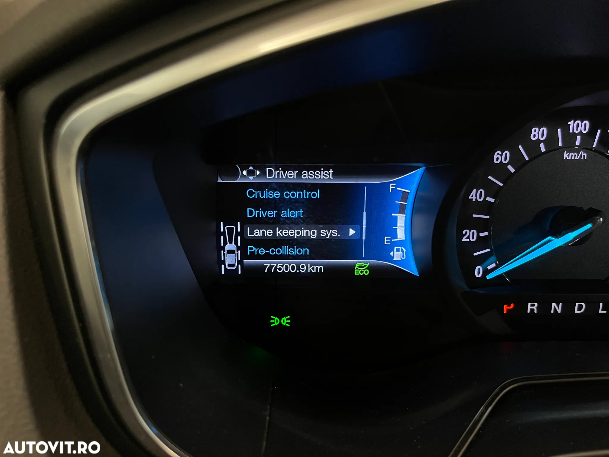 Ford Mondeo 2.0 HEV Titanium - 26
