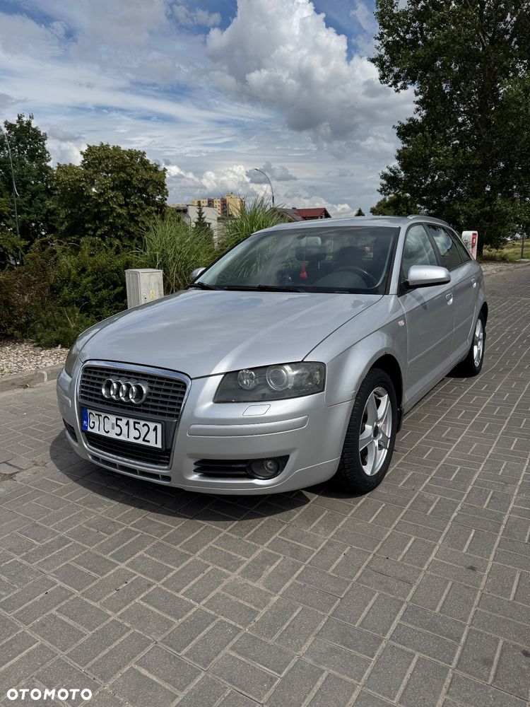 Audi A3 Sportback - 1