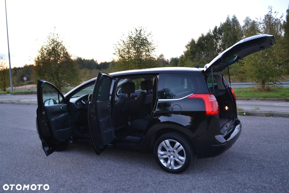 Peugeot 5008 - 29