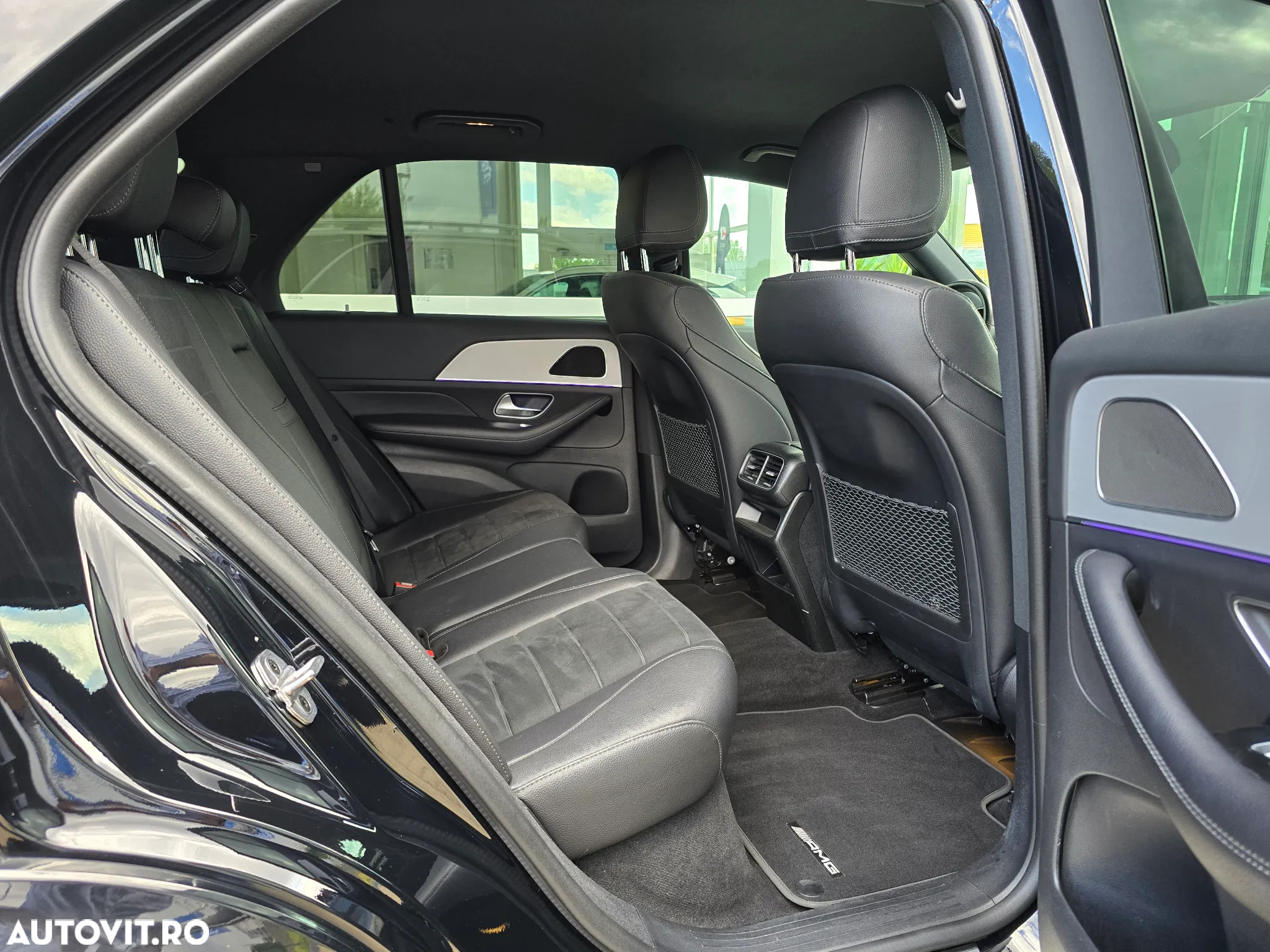 Mercedes-Benz GLE 300 d 4Matic 9G-TRONIC AMG Line - 12