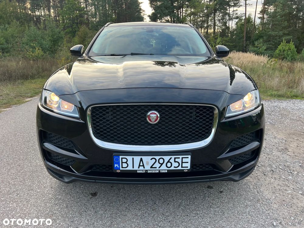 Jaguar F-Pace 2.0 i4D AWD Pure - 2