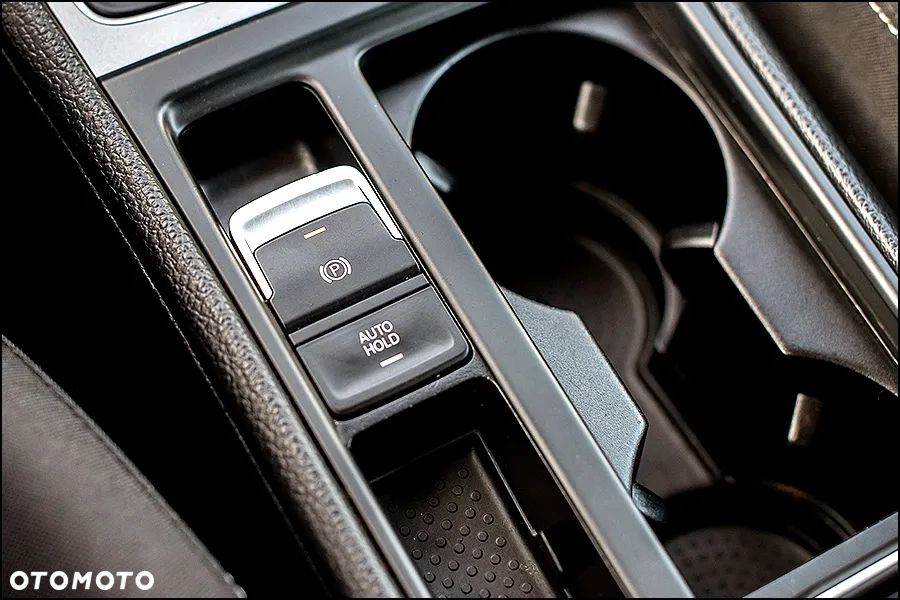 Volkswagen Golf - 29