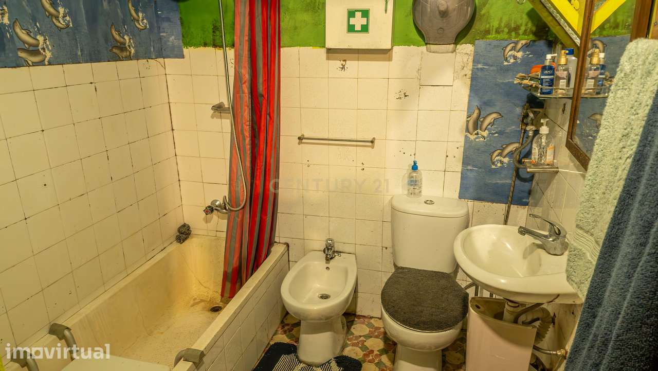 Moradia para reabilitação em Chiqueda | Alcobaça - Grande imagem: 4/6