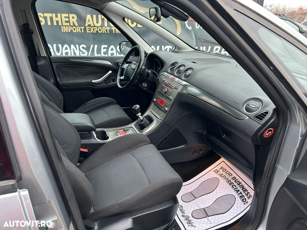 Ford S-Max 2.0 TDCi DPF Ambiente - 8