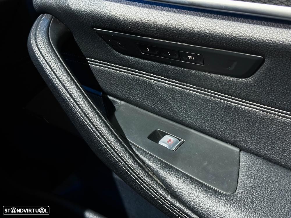 BMW 530 e Pack Desportivo M - 31