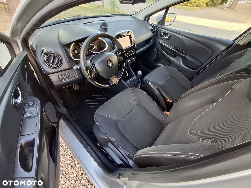 Renault Clio - 10