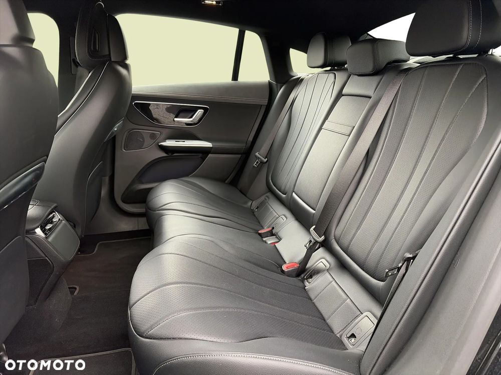 Mercedes-Benz EQE 350+ 90.5kWh Electric Art - 13