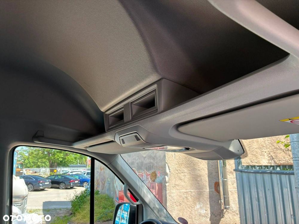 Volkswagen Crafter 35 Furgon LONG/AUTOMAT, 2.0 BiTDI 177 KM, Wysoki dach - 32