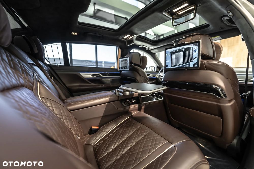 BMW Seria 7 745Le xDrive - 35