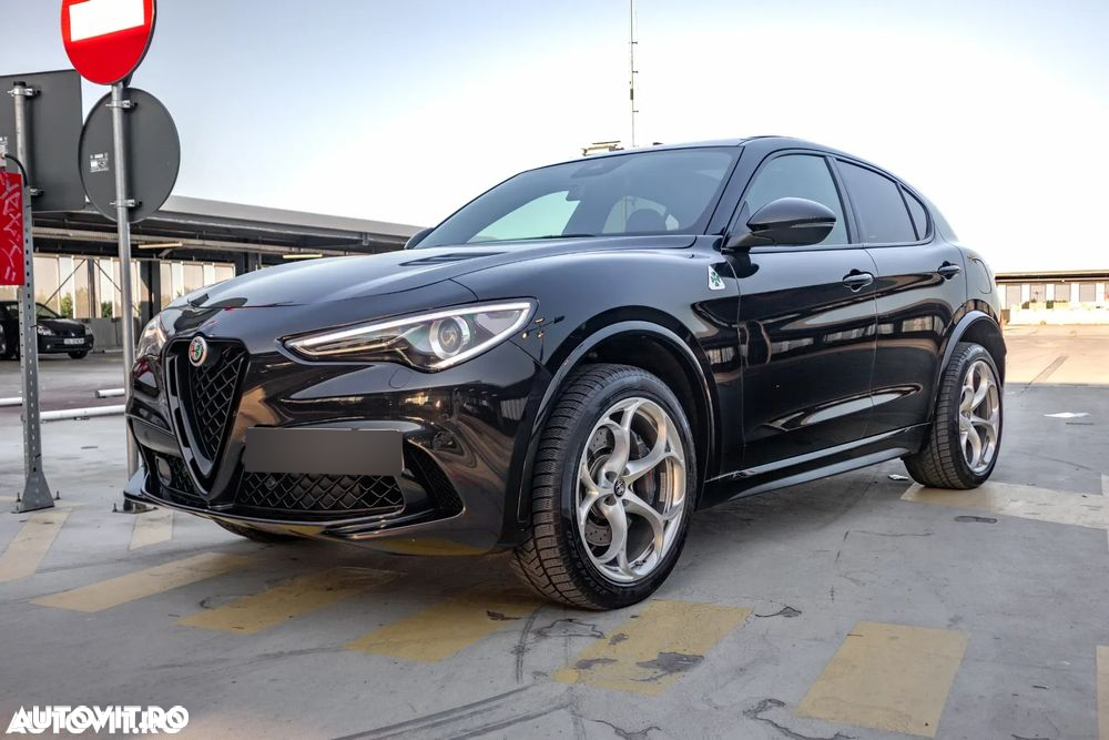 Alfa Romeo Stelvio V6 2.9 Bi-Turbo AT8-Q4 Quadrifoglio - 2