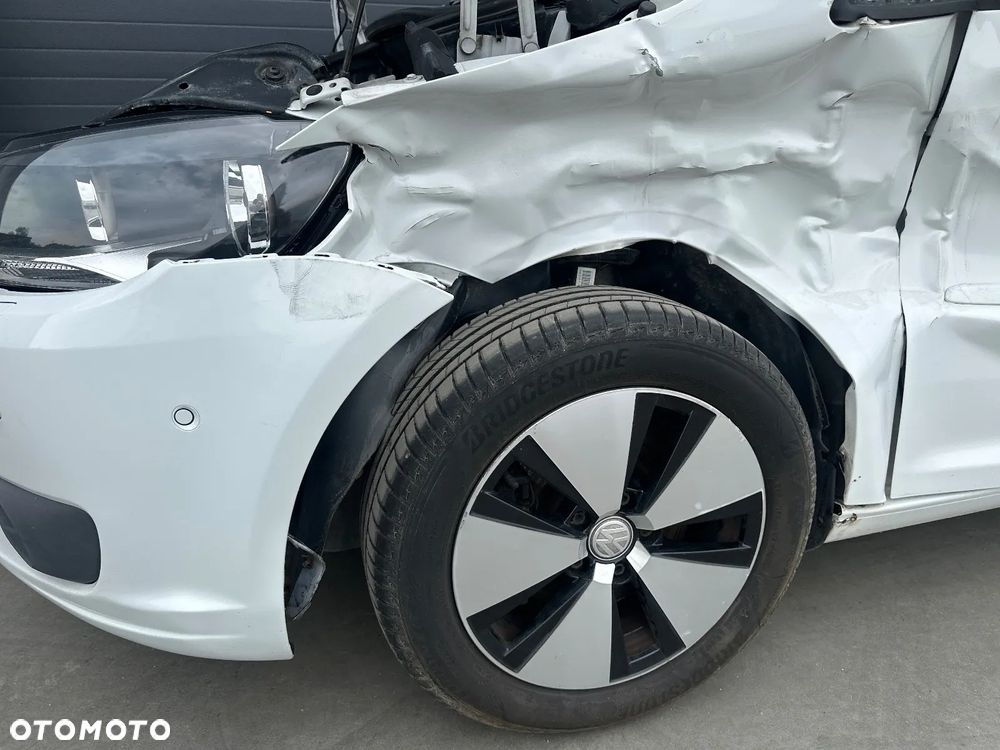 Volkswagen Touran - 11