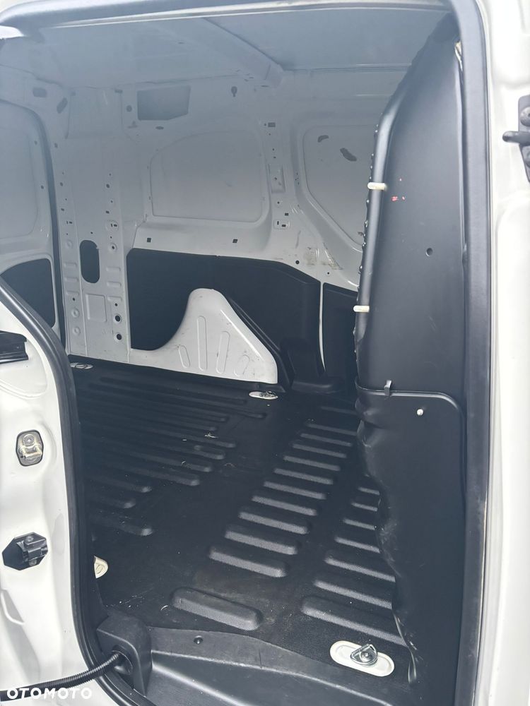 Peugeot Partner - 15