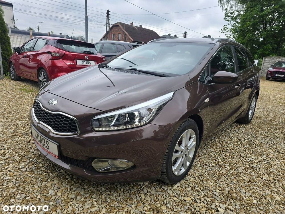 Kia Ceed - 34