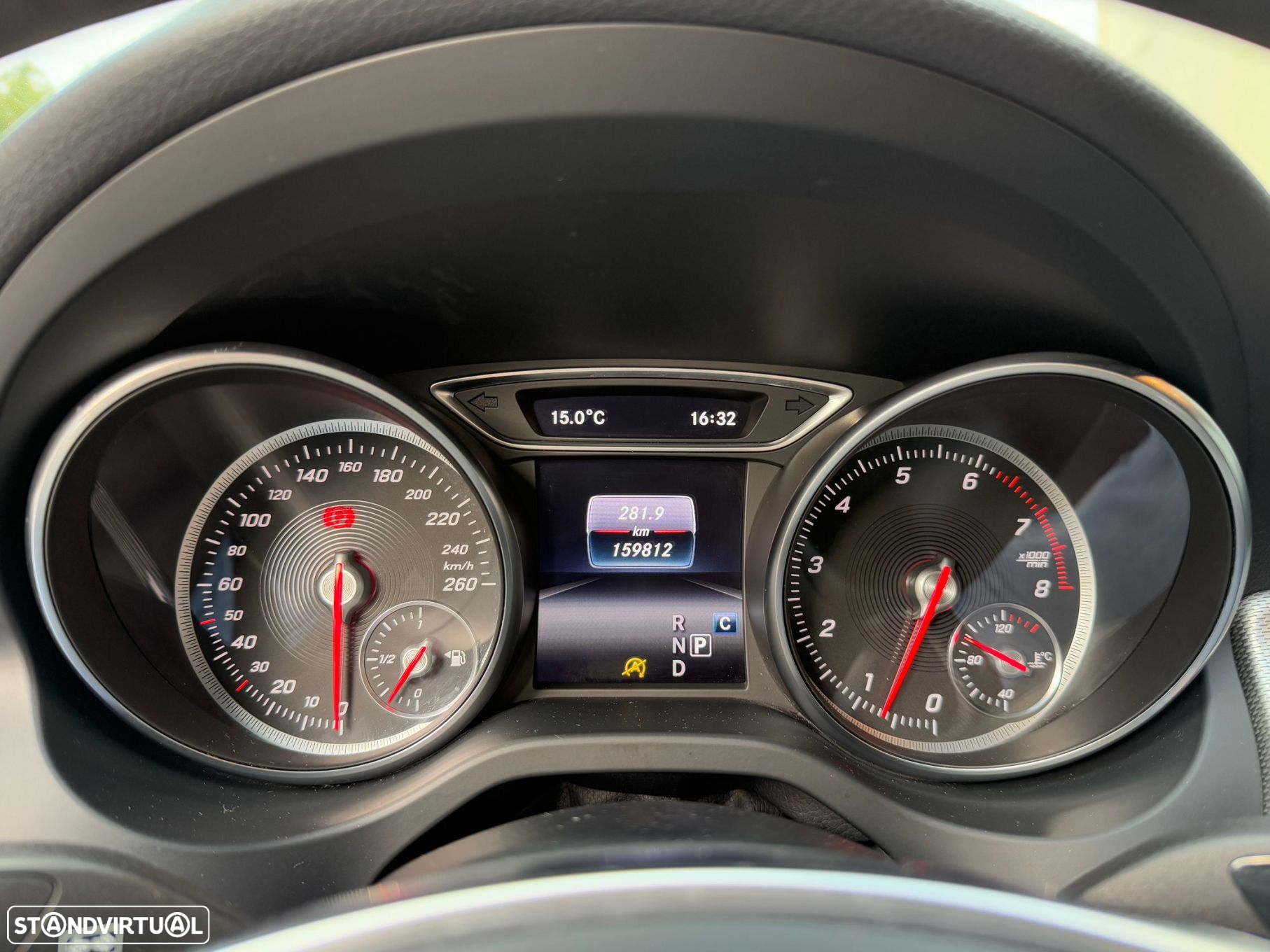 Mercedes-Benz CLA 180 Shooting Brake 7G-DCT AMG Line - 16
