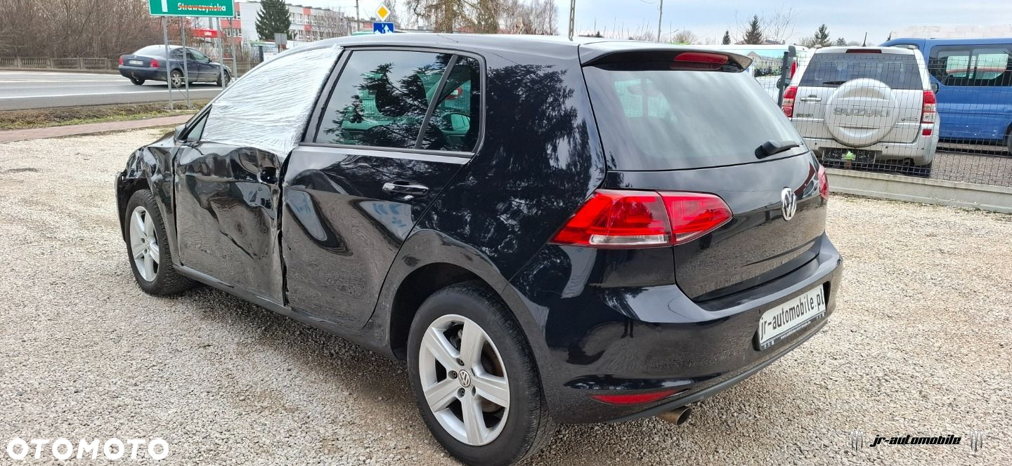 Volkswagen Golf - 3