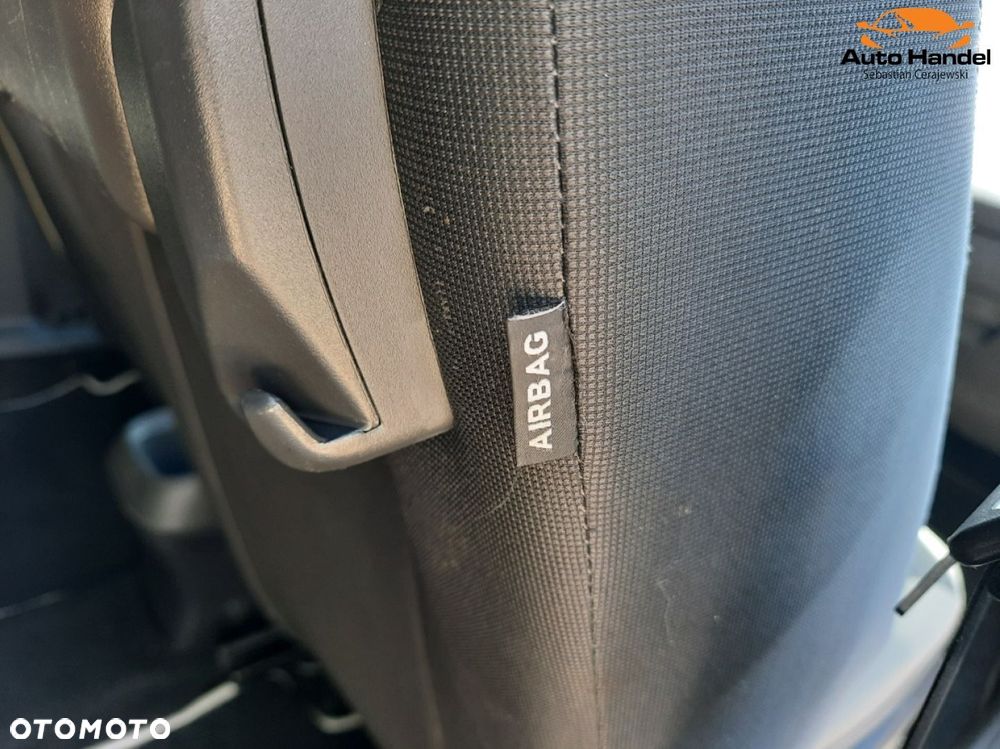 Ford Tourneo Courier - 36