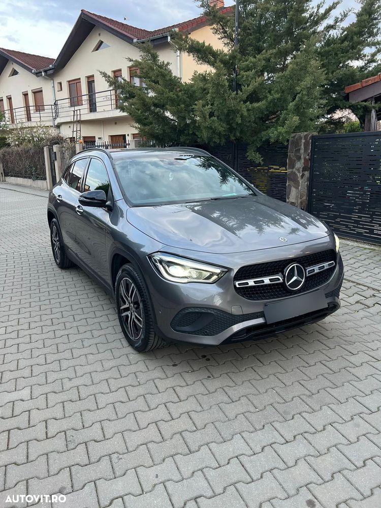 Mercedes-Benz GLA 200 d 4MATIC Aut. - 12