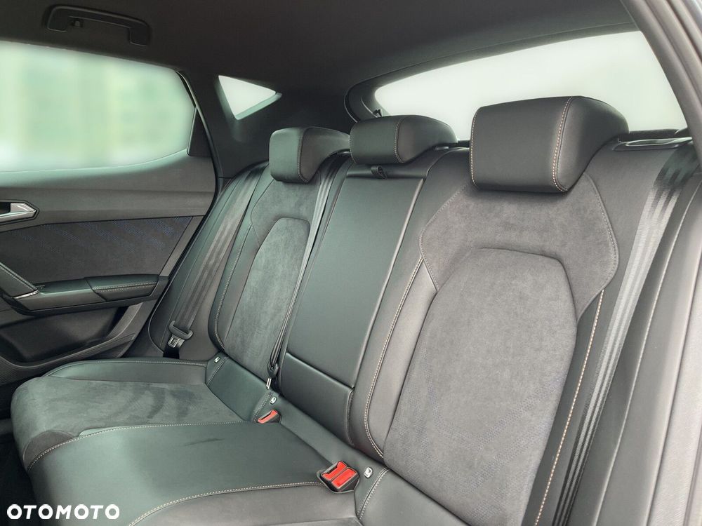 Cupra Leon 1.5 eTSI DSG - 38