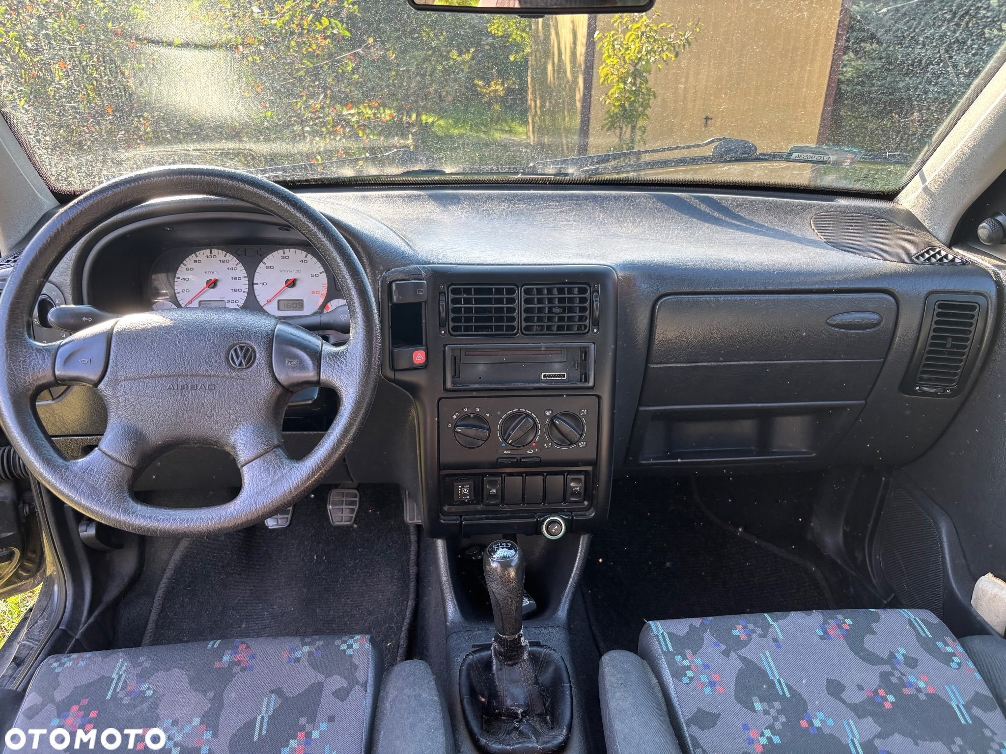 Volkswagen Polo 75 - 6