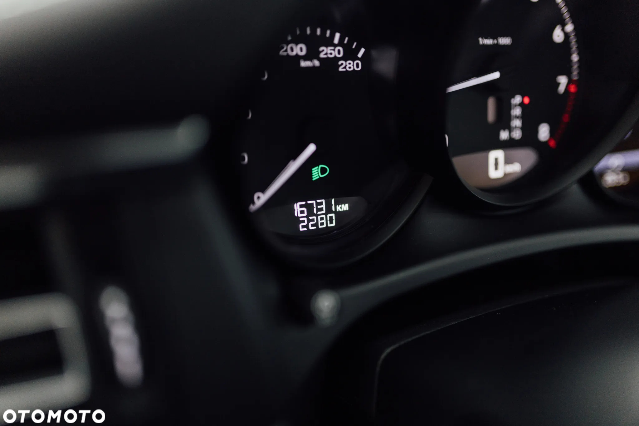 Porsche Macan Standard - 24