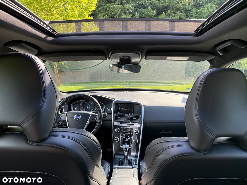 Volvo XC 60 D5 AWD Summum - 33