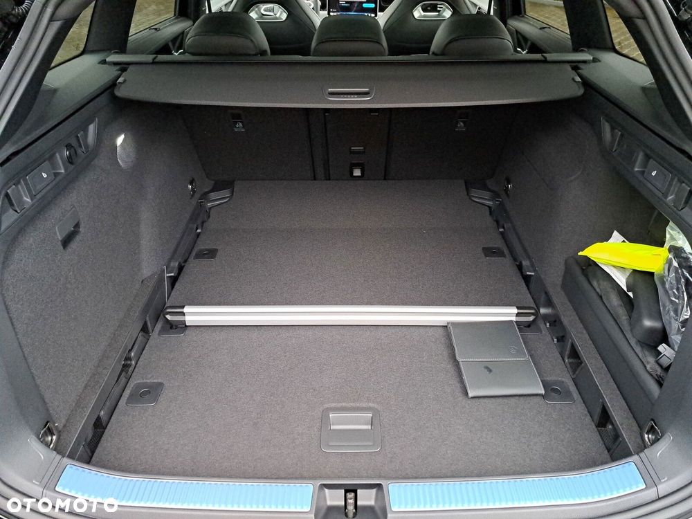 Volkswagen Passat Variant 2.0 TSI R-Line Plus DSG - 11
