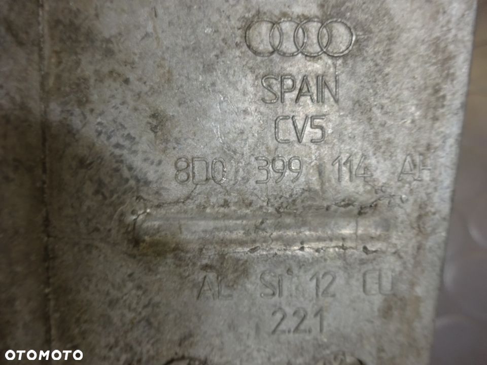 8D0399114AH lapa skrzyni biegow prawa Audi A6 C5 A4 B5 1.9 2.5 tdi manual - 2