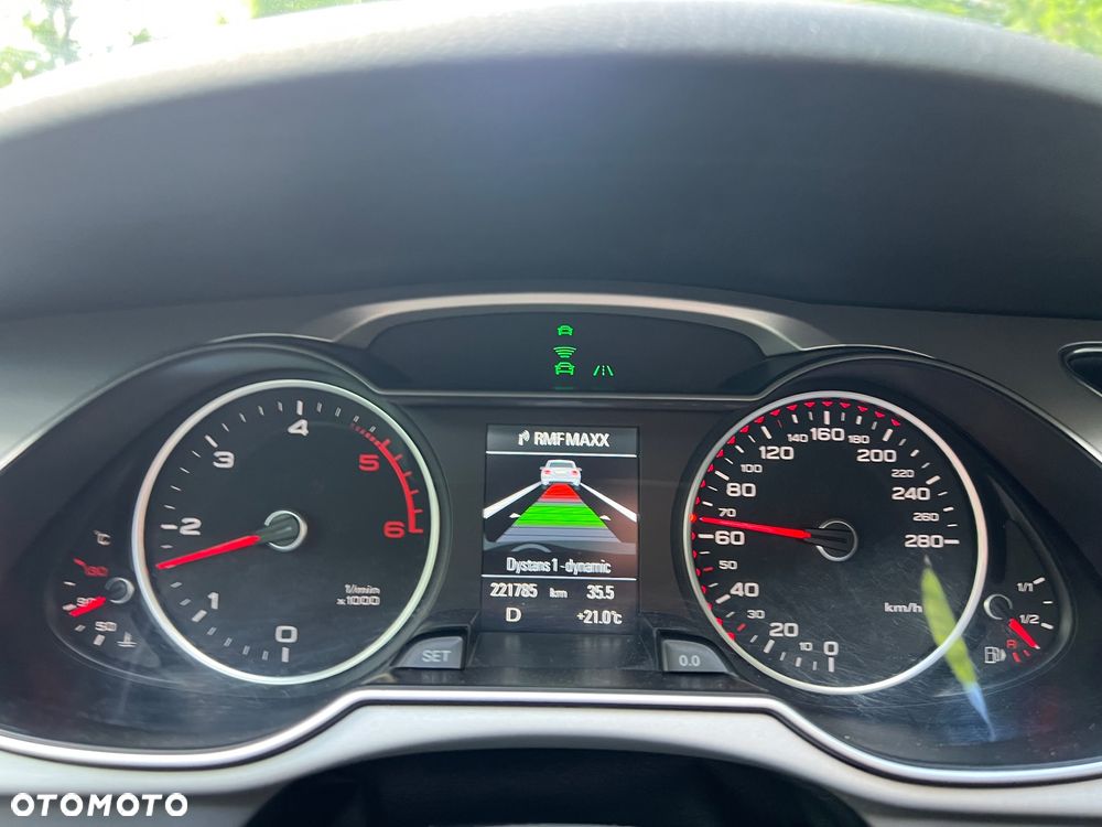 Audi A4 Avant 2.0 TDI DPF multitronic S line Sportpaket - 8