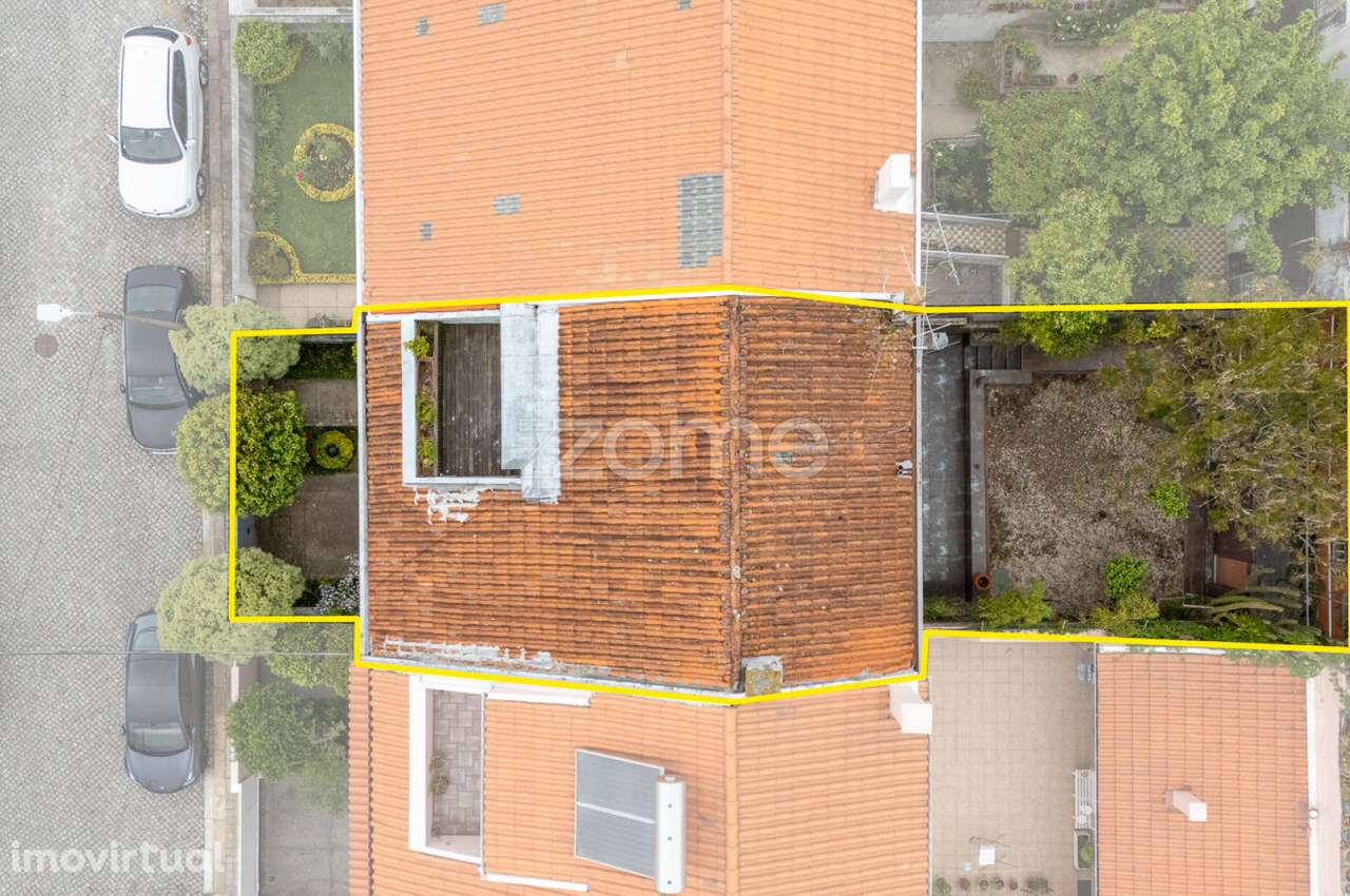 Moradia T3 com Jardim e Terraço | 3 Pisos | Áreas Amplas | Porto - Grande imagem: 3/40
