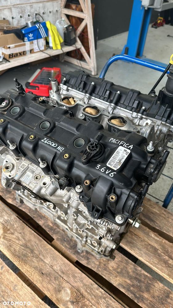 Chrysler Pacifica - 15