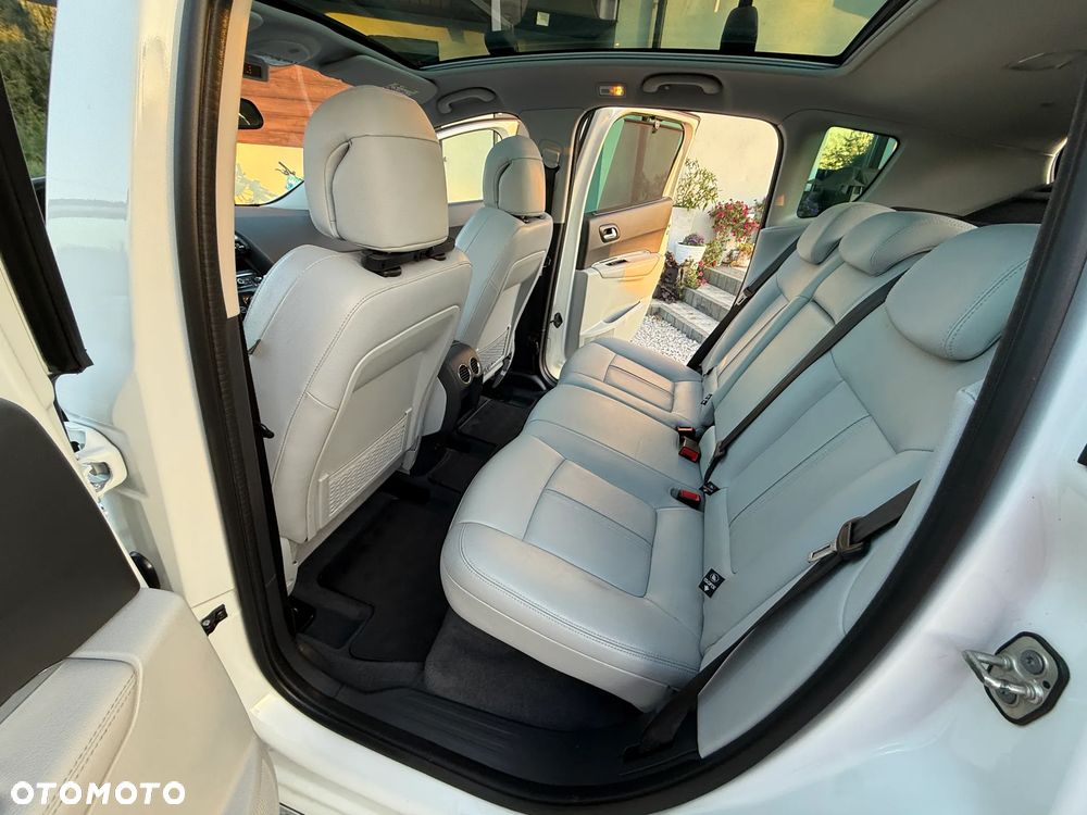Peugeot 3008 HDi FAP 165 Automatik Business-Line - 25