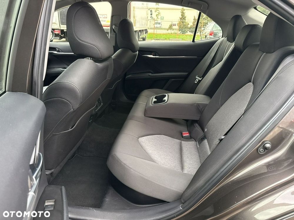 Toyota Camry 2.5 Hybrid Comfort CVT - 15