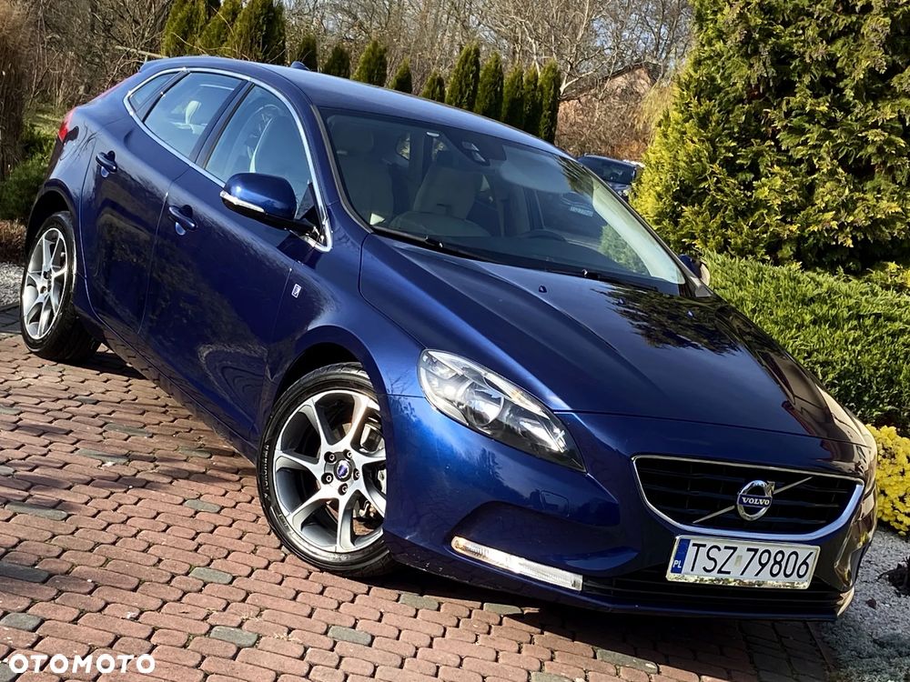 Volvo V40 D2 Ocean Race - 1