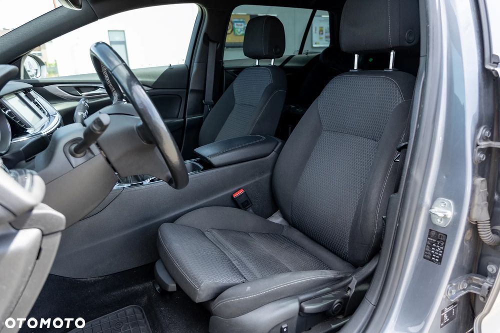 Opel Insignia 2.0 CDTI Elegance S&S - 9