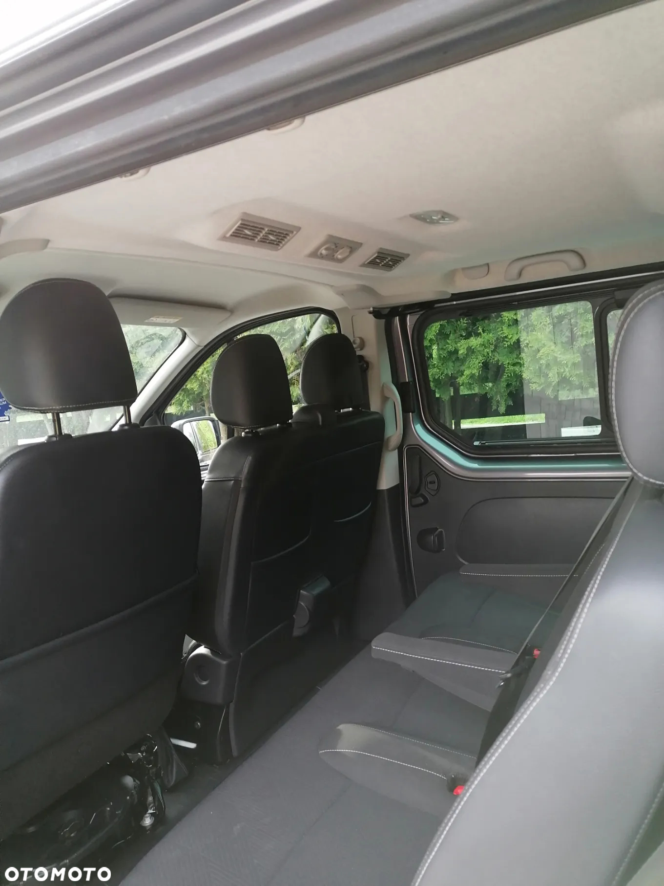 Renault Trafic Grand SpaceClass 2.0 dCi - 18